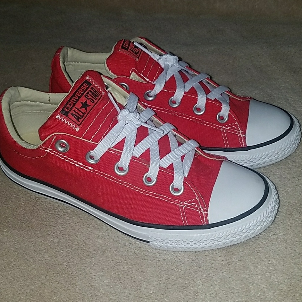 Kids Size 4 Red Converse